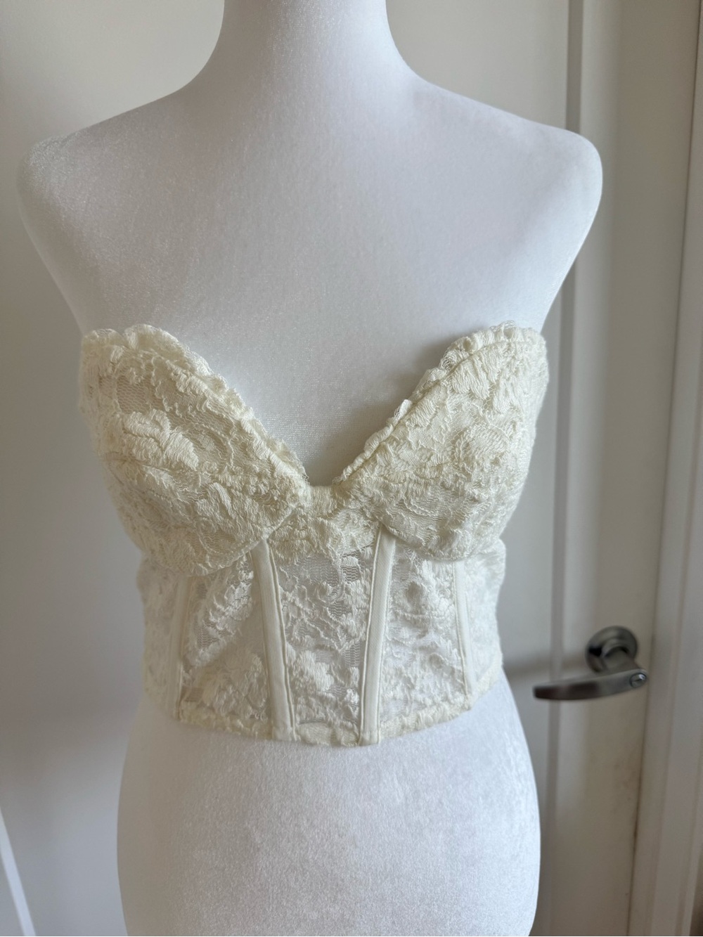 Bardot Ivory Lace Strapless Longline Bandeau